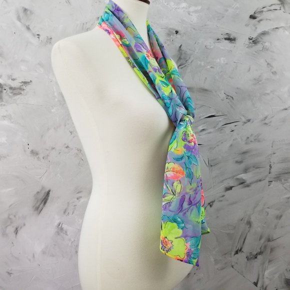 Bright and Colorful Scarf - Picture 3 of 8